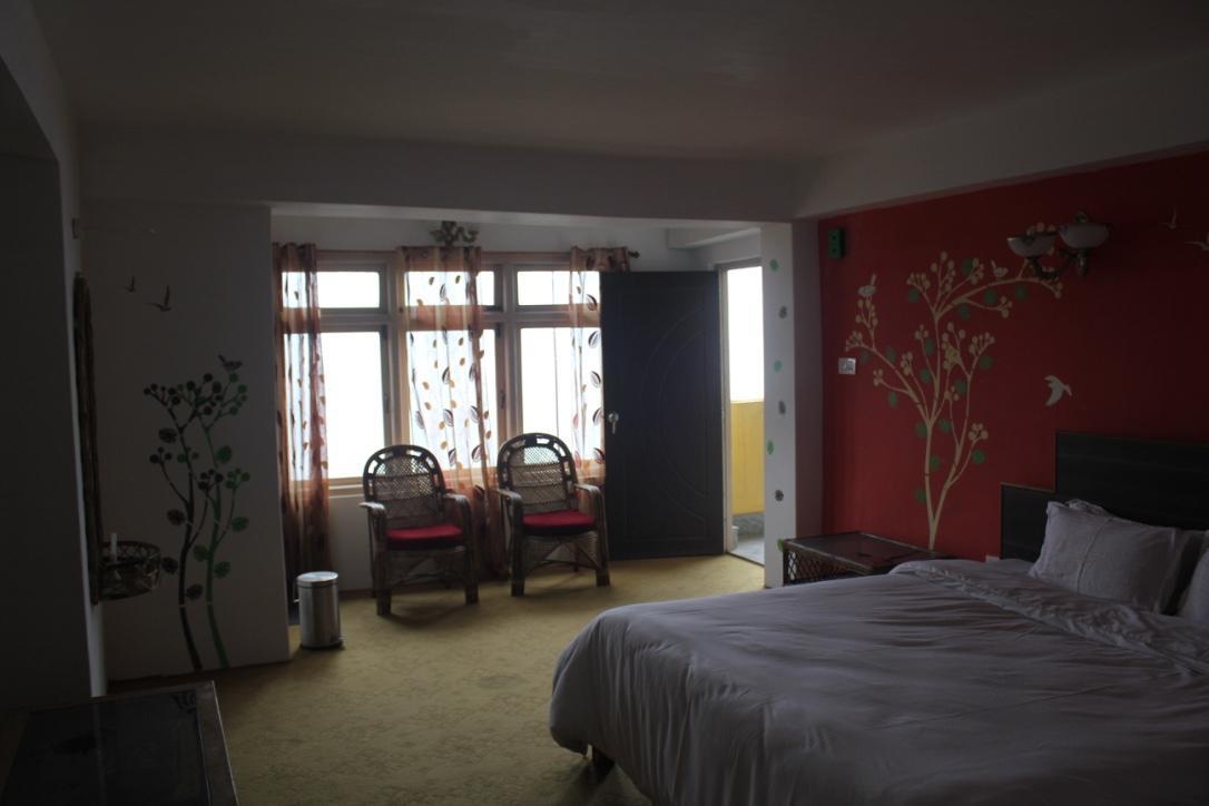 The Ace Pine Valley Hotel Pelling Exterior photo